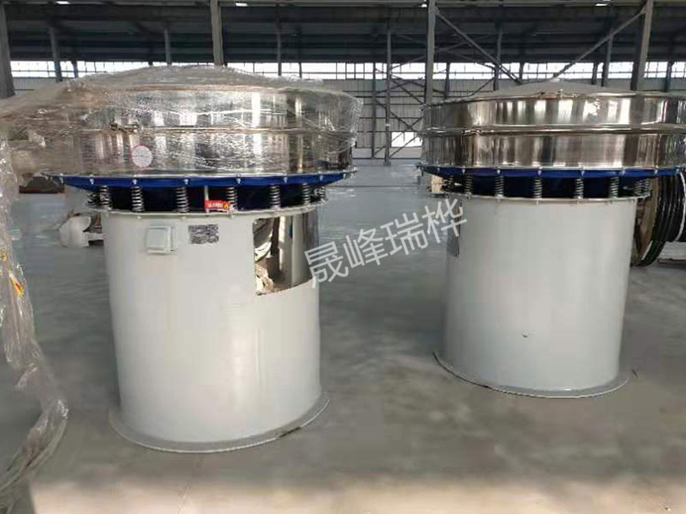 效率高、能力強的篩分設(shè)備還是要選圓形振動篩！